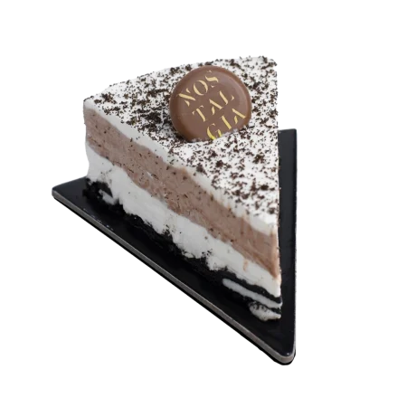 Cookies & Cream Slice Cake